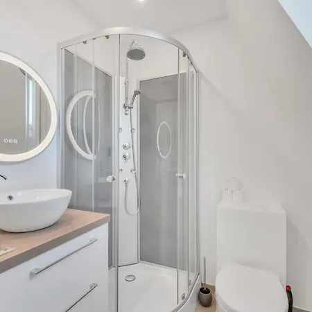 Little Dream House 6 People